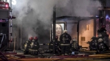 Dos bomberos muertos y seis heridos por explosiones e incendio en una perfumería