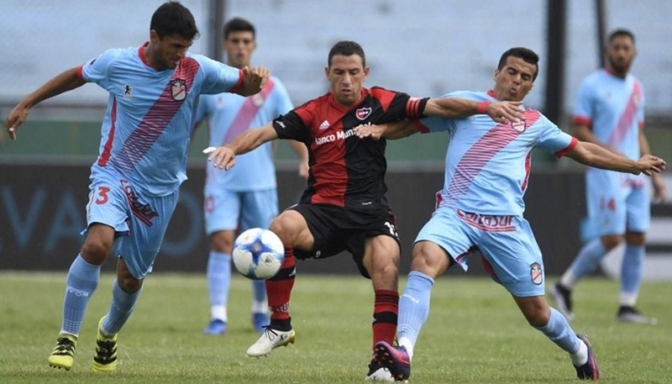 Newell s venció a Arsenal 1 a 0
