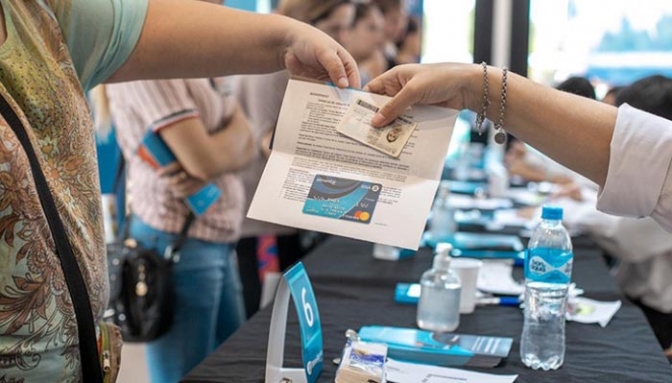 Desarrollo Humano reanudará los operativos de entrega de la Tarjeta AlimentAR