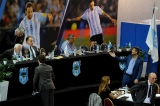 El f&uacute;tbol argentino proyecta terminar la temporada y suspender los descensos