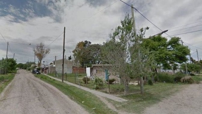 La violaron delante de sus hijos porque no tenía dinero