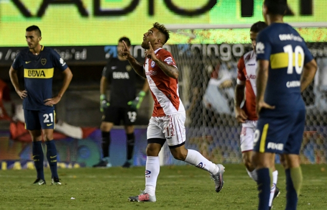Argentinos sorprendió a Boca y le ganó 2 a 0 en La Paternal