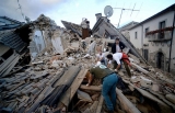 Terremoto en Italia mas de 159 muertos
