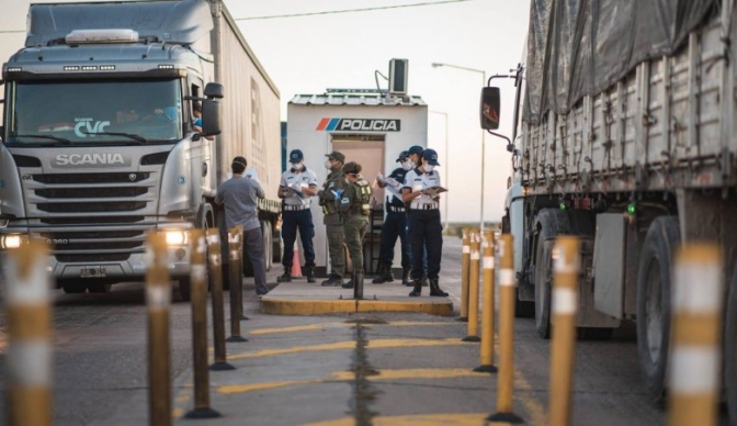 Intensifican los controles a transportistas que ingresen a la Provincia