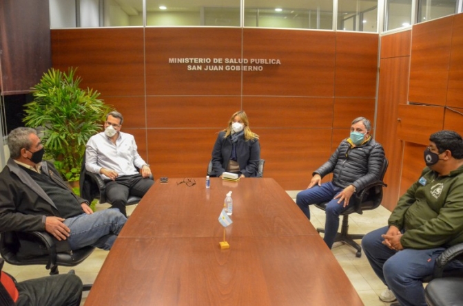 Acordaron nuevas medidas destinadas a agilizar el ingreso de los transportistas