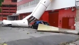 El temporal volteó una antena gigante en Avellaneda