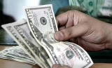 Con las elecciones a la vista, el dólar desafía la estrategia oficial y pone presión sobre la inflación