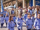 Multitudinario desfile por el día de la educación privada